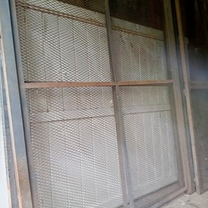 Cerramientos y Portón de Caño y Malla Gris - imagen 3