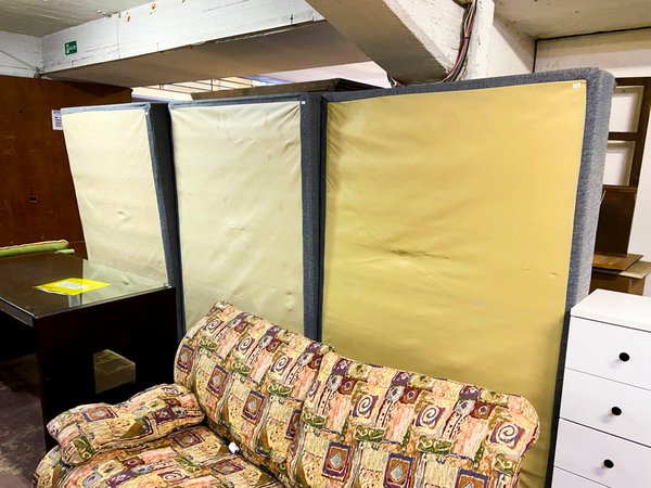 Juego de Sofá y Respaldo de Cama Tapizados