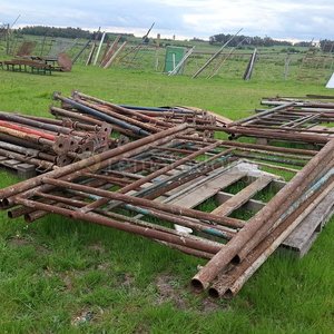 Lote siguiente: Andamios Metálicos Tubulares para Construcción