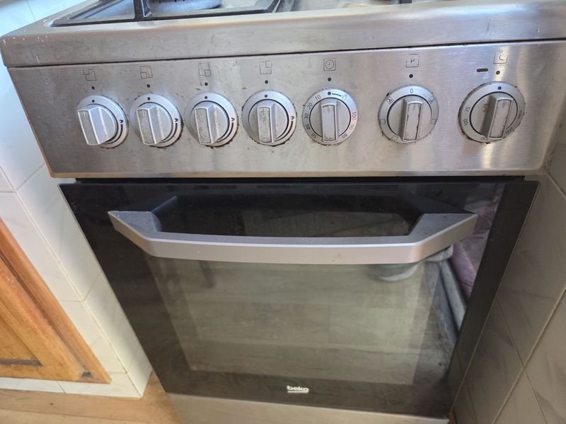 Cocina combinada Beko en acero inoxidable - imagen 4