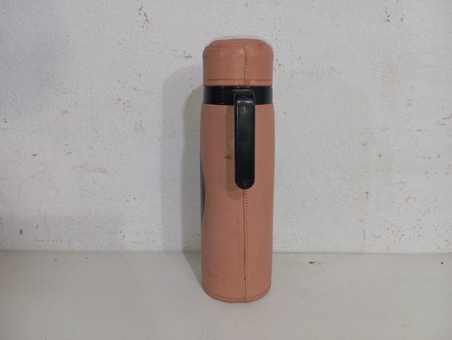 Termo de cuero con capacidad de 1 litro - imagen 4