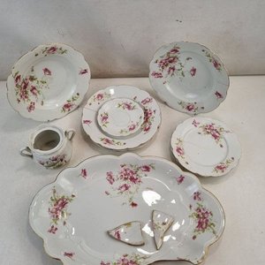 Vajilla Antigua "M Z Austria" con Flores Rosas y Bordes Dorados - Con Averías - imagen 3