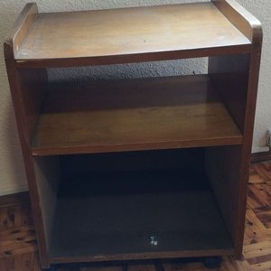 Lote anterior: Mesa Rack para TV con Ruedas
