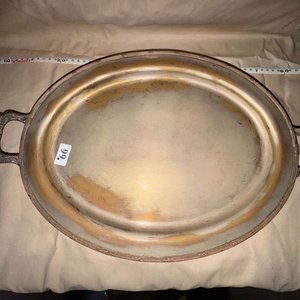 Bandeja Oval Antigua de Metal Plateado con Asas Ornamentadas - imagen 2