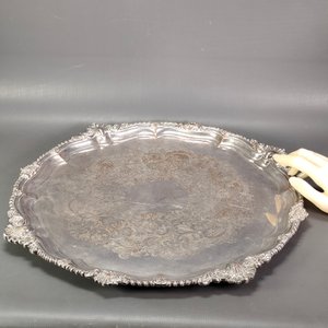 Bandeja Antigua "Chief Sheffield" en Plata Sellada, Diseño en Relieve - imagen 10
