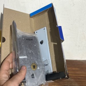 Lote anterior: Cerradura de seguridad nueva en caja