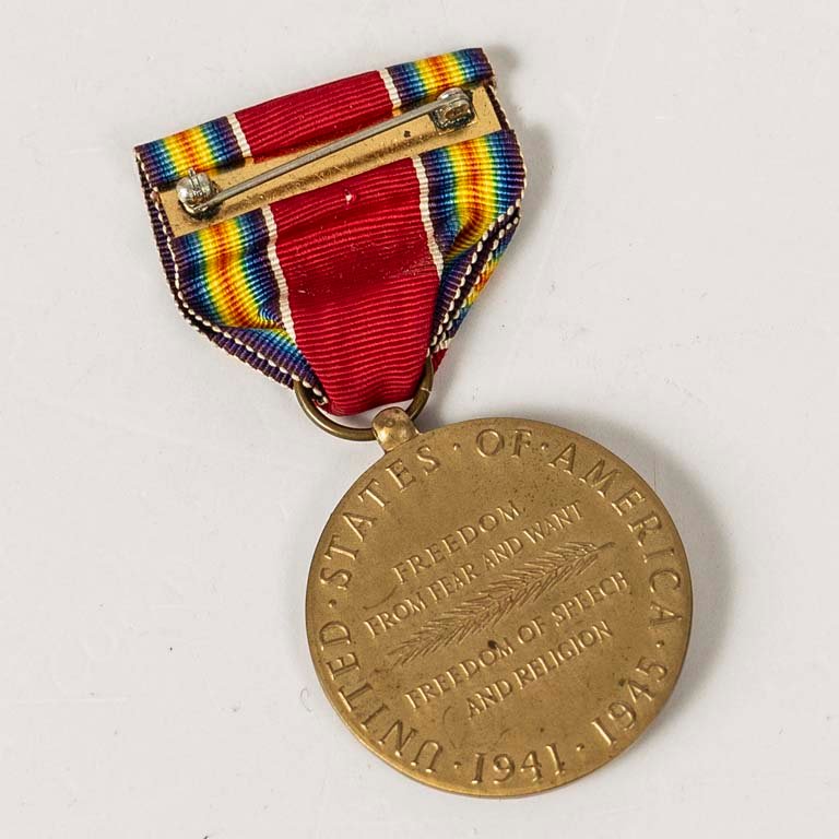 Medalla de bronce con cinta de la Segunda Guerra Mundial - imagen 2