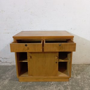 Aparador bajo de madera con 2 cajones y 2 puertas corredizas - imagen 6