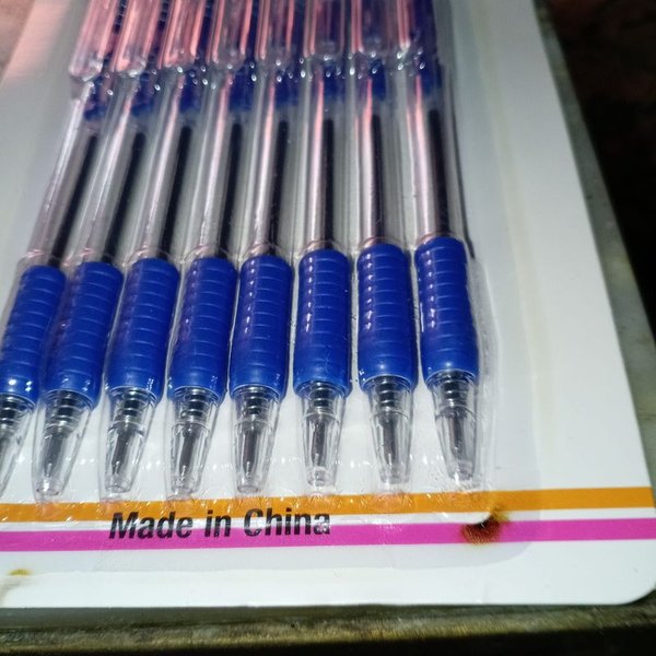 Lapiceras x8 en caja