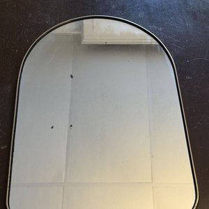 Lote siguiente: Espejo Arqueado Miraje con Marco Dorado - 51x34cm