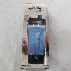 Cuatro piezas: jarra + teléfono de ducha + soporte de pie para TV + aromatizador. - imagen 4