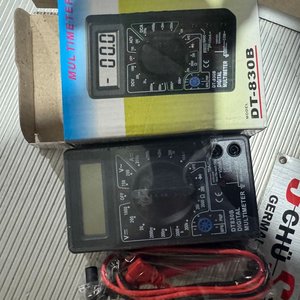 Lote siguiente: Multímetro Digital DT-830B Nuevo en Caja con Accesorios