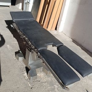 Mesa Quirúrgica Electrohidráulica Segmentada de Acero Inoxidable - imagen 5