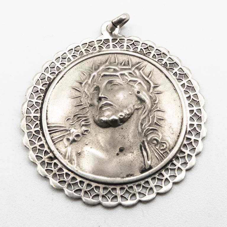 Colgante de Plata "Medalla Religiosa" con Rostro de Jesús