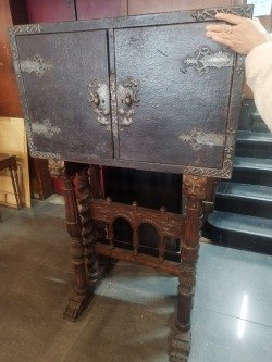 Item 18390 - Image 0