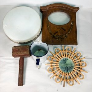 Lote de 5 Piezas: Plafón Vidrio, Martillo Madera, Espejo Circular, Vitrina Madera - imagen 2