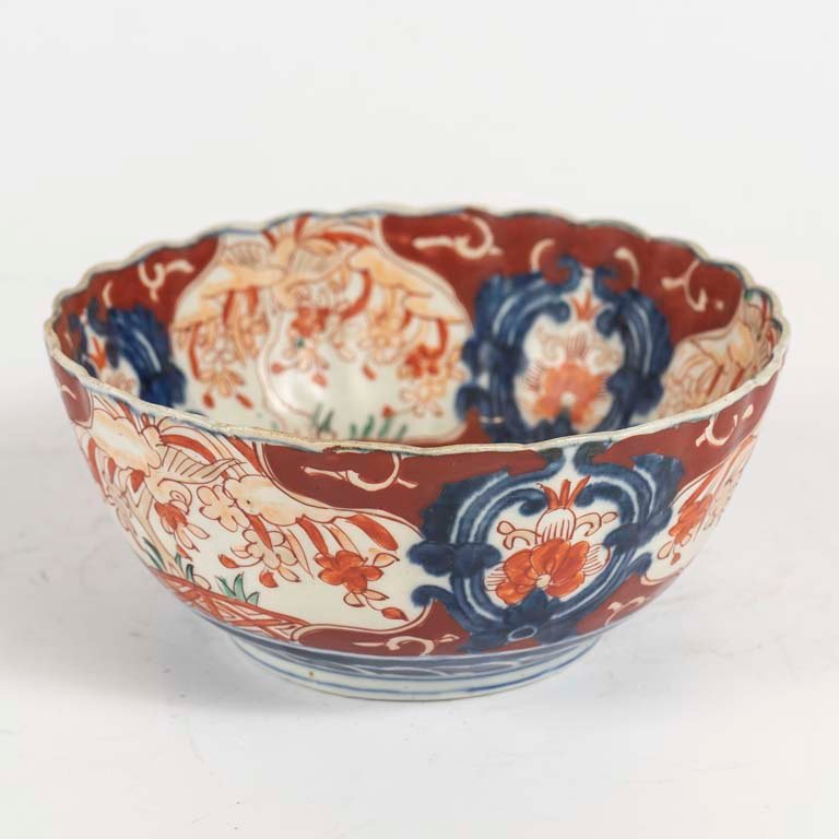 Lote anterior: Centro de porcelana oriental decorado a mano