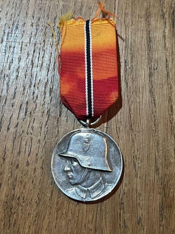 Medalla Alemana de la Cruz de Stalingrado II Guerra Mundial - imagen 2