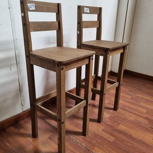 Banquetas Altas de Madera con Respaldo (Set de 2) - imagen 3