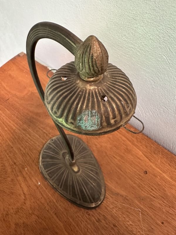Lámpara de escritorio arpa invertida - imagen 3