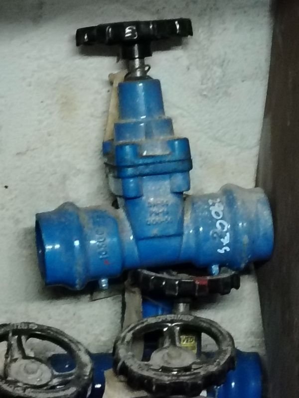 Válvulas de paso de PVC con rueda de mano - imagen 9