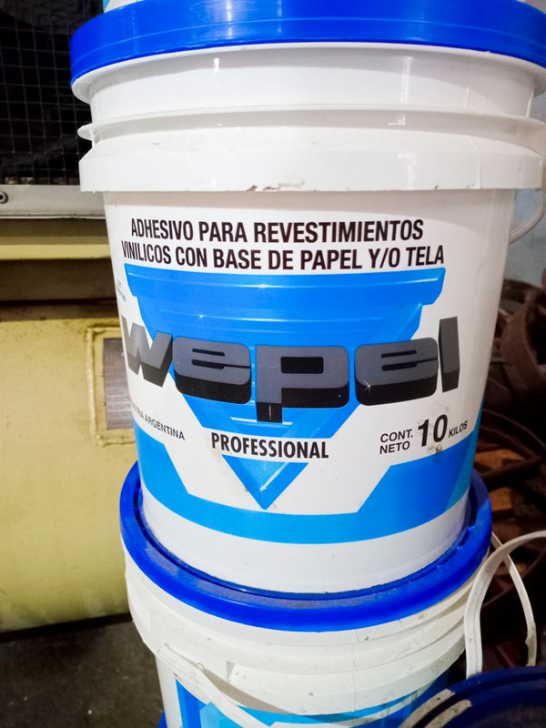Tarros de pegamentos p/papel de tapiz en excelente estado - imagen 2