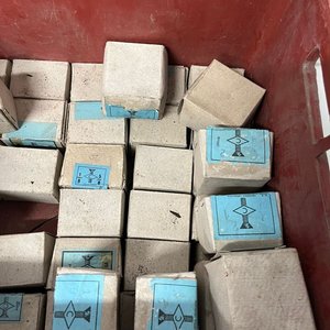 Cajas de Tornillos de Diversas Medidas - Industria Uruguaya - imagen 3