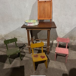 Mesa y Sillitas Infantiles de Madera - imagen 4