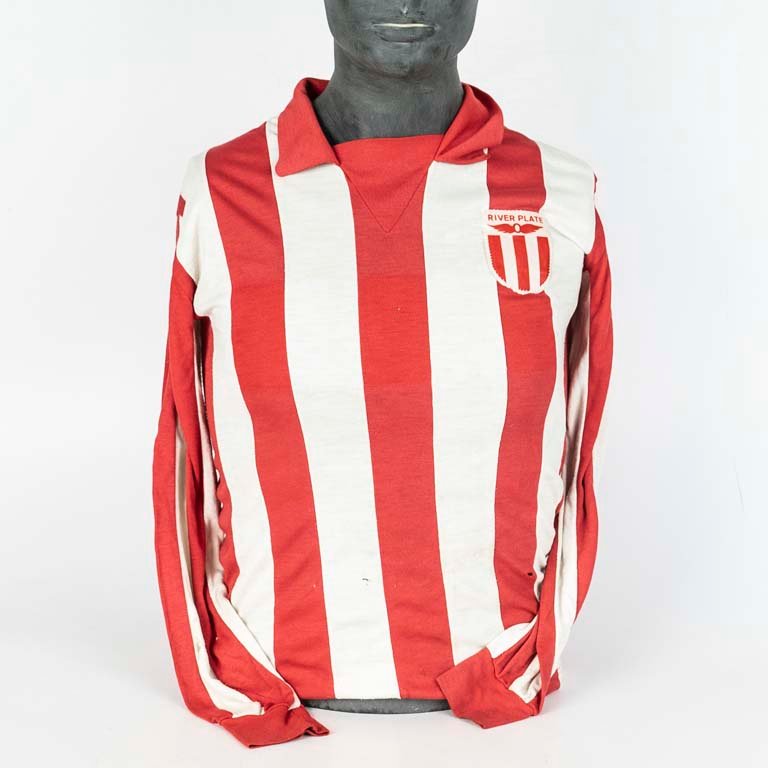 Lote siguiente: Camiseta Vintage River Plate de la Década del 80
