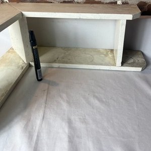 Estantería de Madera en L con Dos Niveles - imagen 3