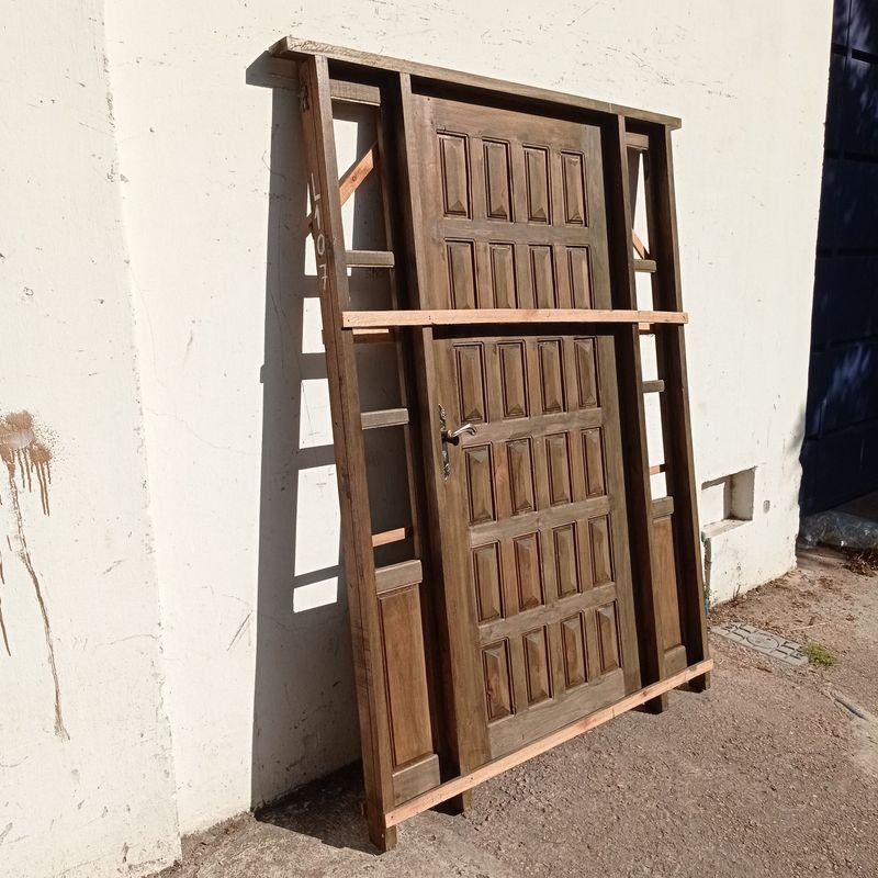 Puerta exterior en madera maciza, con marco y dos paños fijos - imagen 3