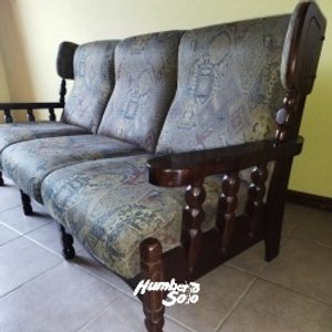 Muy buen sofá madera noble moderno - imagen 3