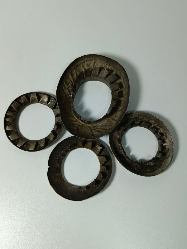 Cuatro virolas de mate en plata y oro - imagen 3