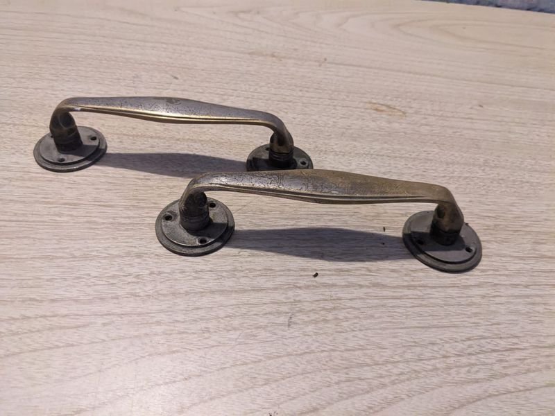 Lote siguiente: Tiradores en bronce 20cm - Accesorios para Vehículos
