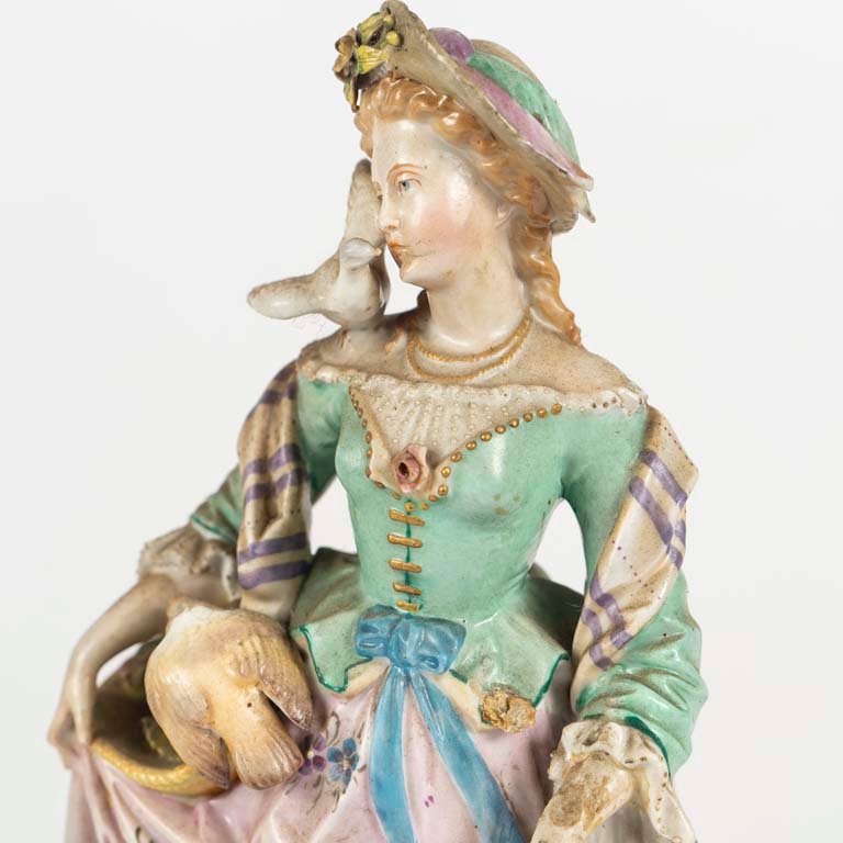 Figuras de porcelana antigua dama y caballero - imagen 2