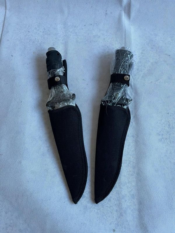 Cuchillos Tácticos Columbia con Fundas - imagen 3