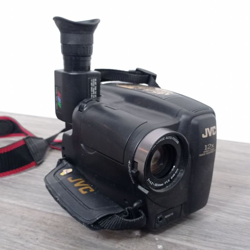 Filmadora JVC con valija batería y cargador - imagen 4