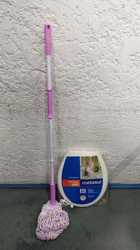 Lote siguiente: Mopa y Tapa Water metasul