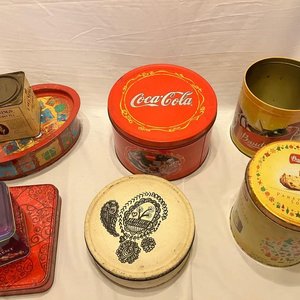 Lote anterior: Lote de Latas Metálicas Coleccionables: Té, Coca-Cola, Panettone y Más