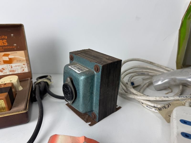 Lote de Transformadores y Alargues para Electricidad - imagen 7