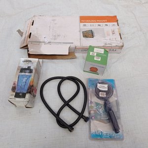 Cuatro piezas: jarra + teléfono de ducha + soporte de pie para TV + aromatizador. - imagen 2