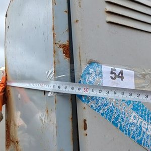 Locker Metálico Industrial con Puertas y Ventilación - imagen 2