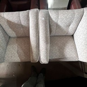 Par de Sillones Individuales Blancos con Diseño Floral - imagen 2