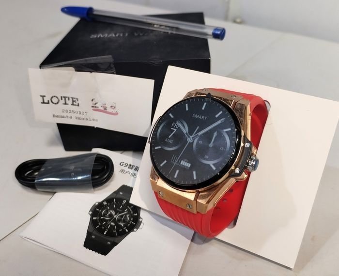 Reloj Smartwatch Alta Gama Modelo G9 Dorado con Correa Roja y Accesorios