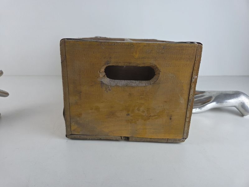 Antiguo casillero en madera de Coca Cola: una joya vintage - imagen 4
