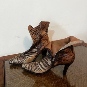 Botas de Cuero Vacuno Estampadas Talle 37 Blaque Argentina - imagen 3