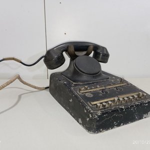 Teléfono Antiguo de Mesa con Botonera y Auricular - imagen 1