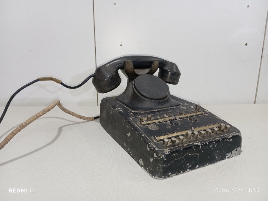 Teléfono Antiguo de Mesa con Botonera y Auricular