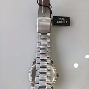 Reloj Orient Acero Inoxidable Cuarzo Plateado Calendario 42mm - imagen 4