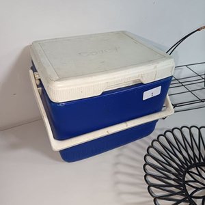 Conservadora Azul y Blanca, Posavasos Metálico y Centro de Mesa Negro - imagen 2